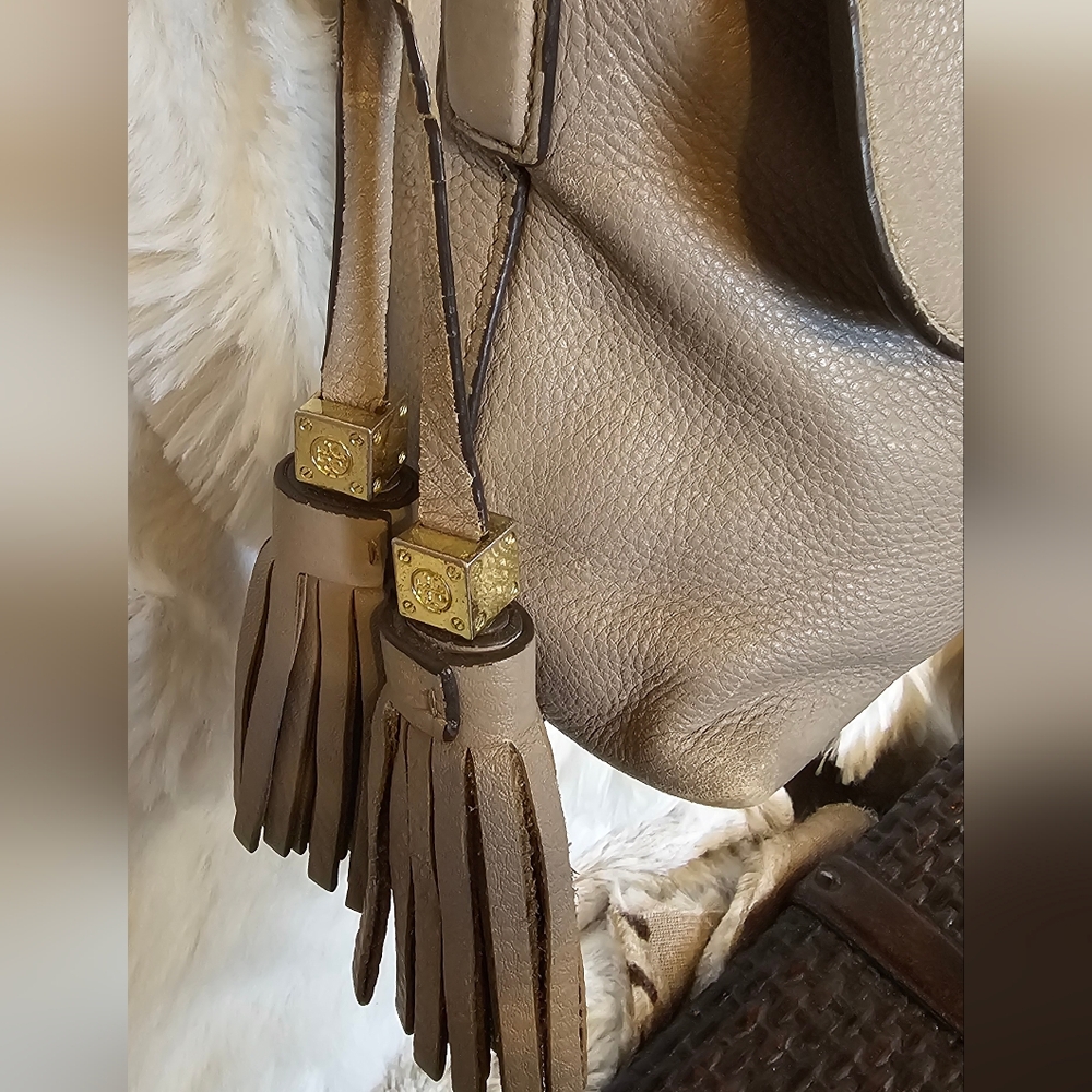 Tory Burch Gray Leather Crossbody Bag - Picture 3 of 13